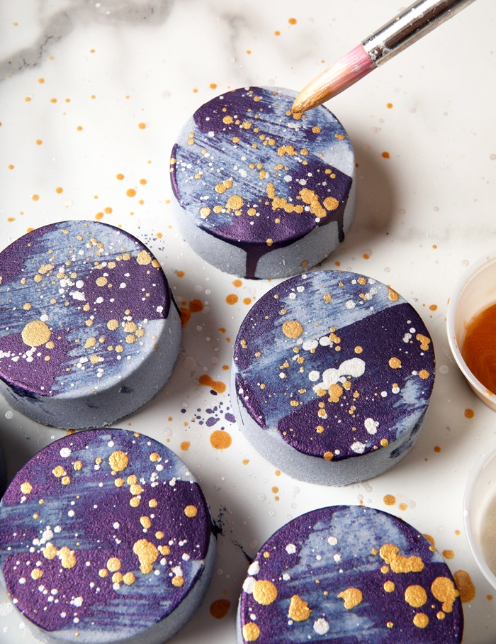 Bath bombs painted with micas Bath
bombs painted with micas