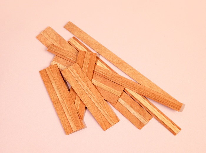 How
to Use Wooden Wicks | Bramble Berry