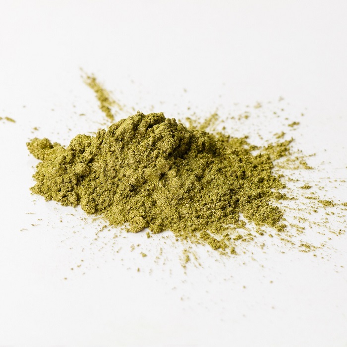 This Apple Moss Green mica has a classic sage color that's warmed up and
brightened. Apple
Moss Green Mica