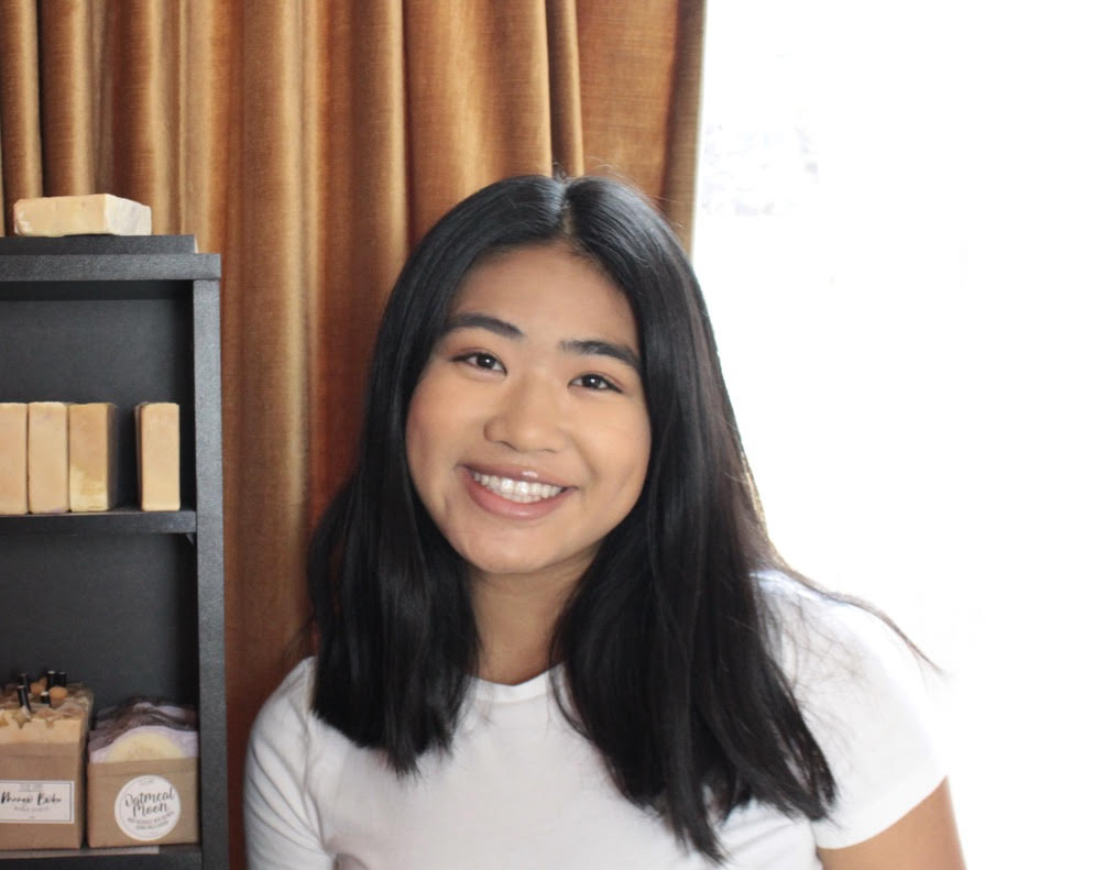 isabella with fizzy soaps | bramble berry