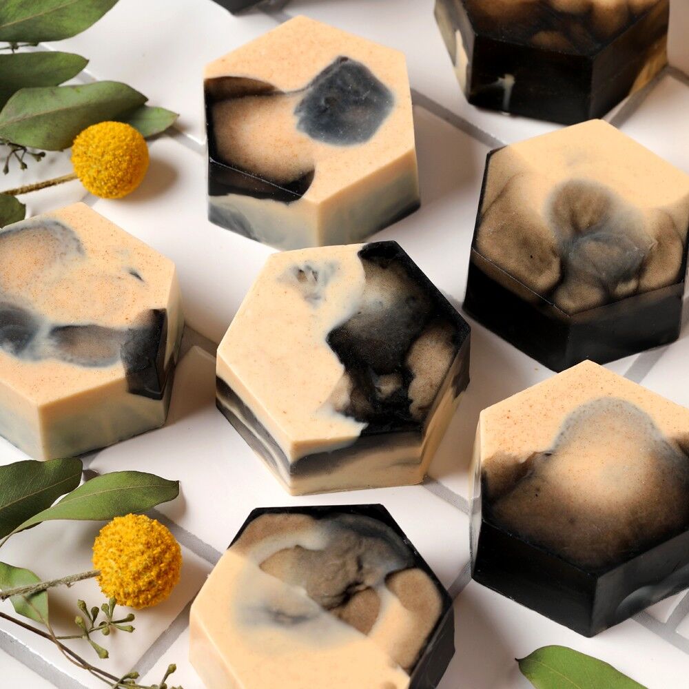 marbled melt and pour soap | bramble berry