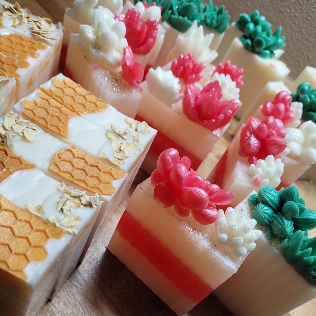 goat to bee natural melt and pour soap | bramble berry