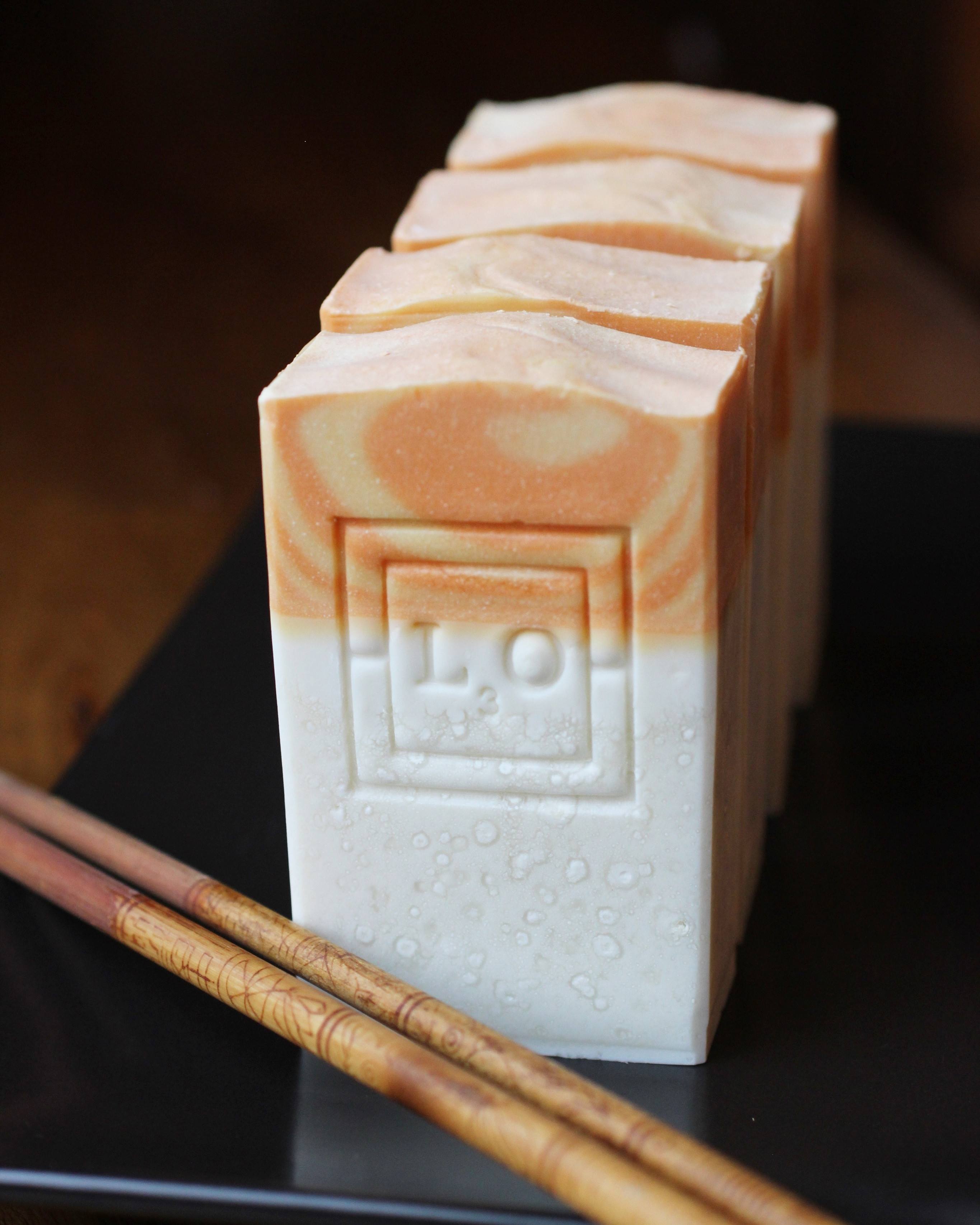 jasmine orange blossom nigiri soap by l3o soaps
