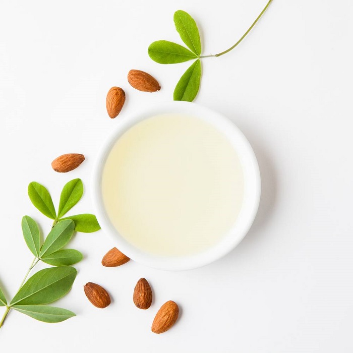 Sweet almond oil Sweet
almond oil