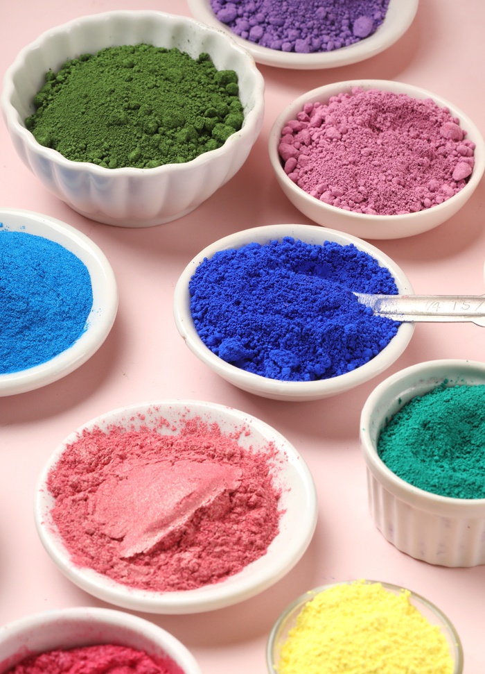 
All About Micas and Pigments

