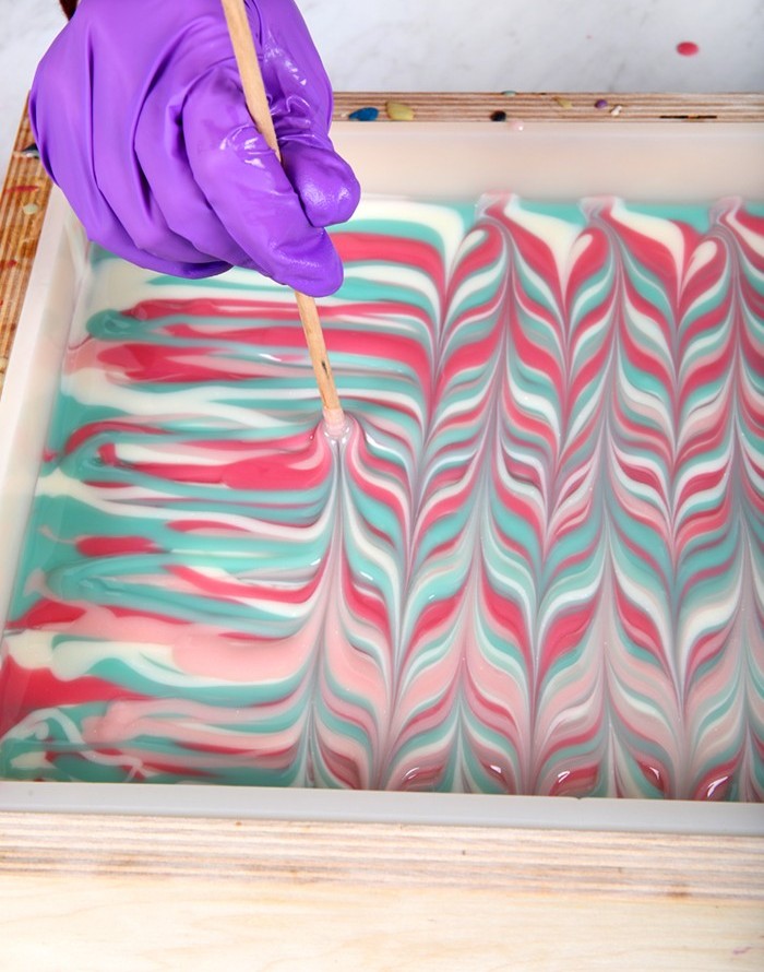 art0151 price products swirl soap