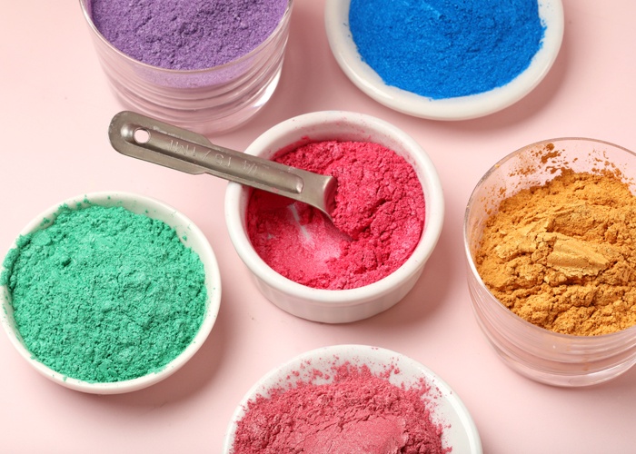All About
Micas and Pigments | Bramble Berry