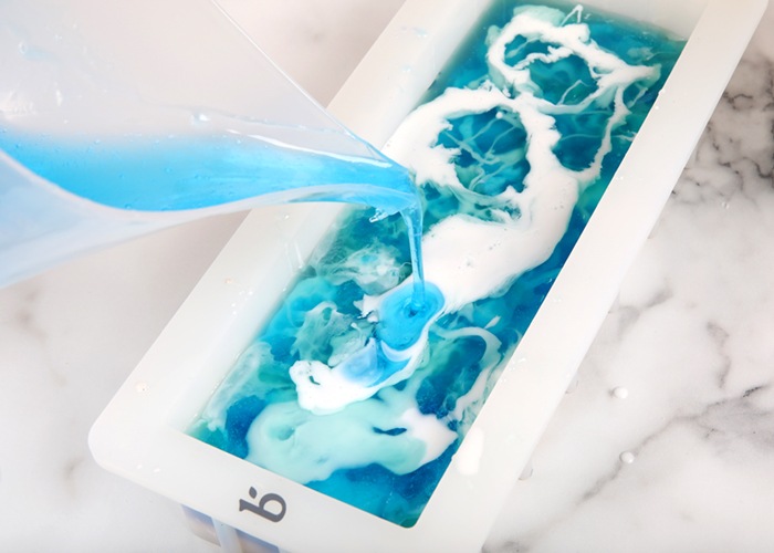 creating a melt and pour soap swirl |
                bramble berry