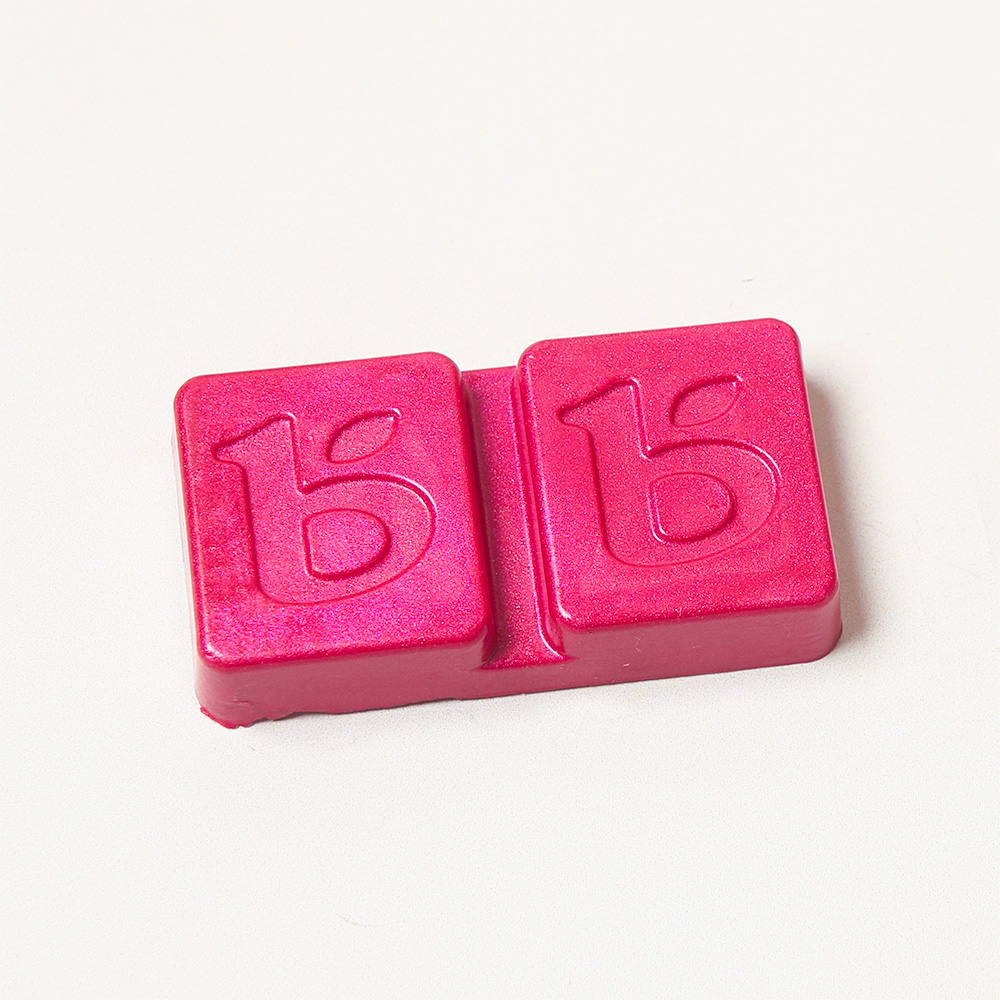 Magenta Color Block image number null